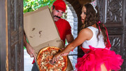The pizza delivery guy rings extra sausage to the chicks