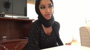 Muslim beauty craves cock in her mouth and sperm on lips