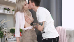 Boyfriend fucks skinny blonde so good that she comes first